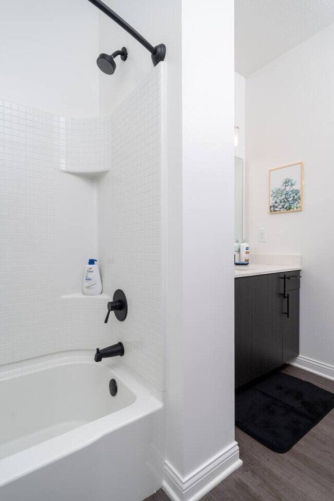 Building Photo - 5842 Leisure Ln