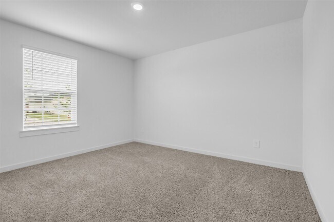 Building Photo - 30723 Skye Villa Ln