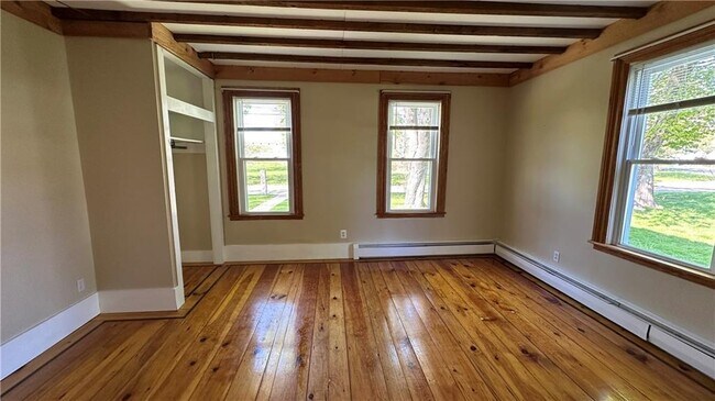 Building Photo - 3560 Kingstown Rd