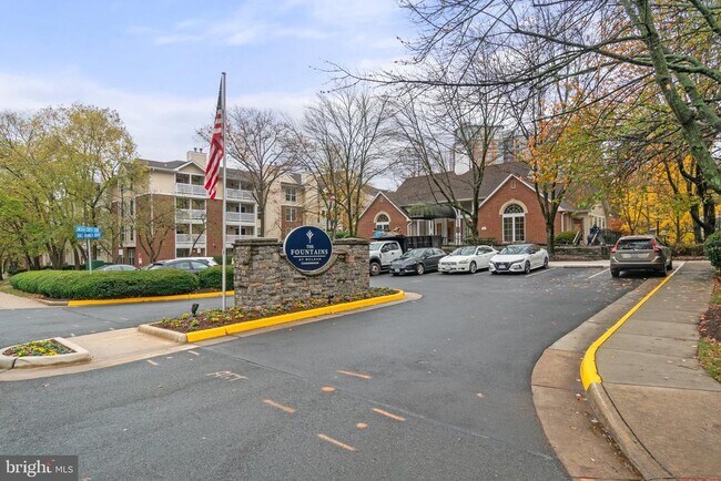 Building Photo - 1504 Lincoln Way