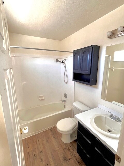 Building Photo - 2048 N Boysenberry Dr