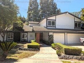 Building Photo - 289 S Solomon Dr