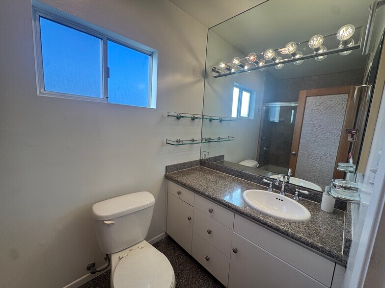 Building Photo - 2912 11th St