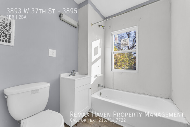 Building Photo - 3895 W 37th St | Right Side Unit,  Clevela...