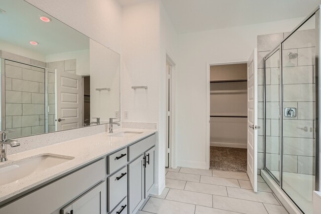 Building Photo - 16805 Lemonia Cove