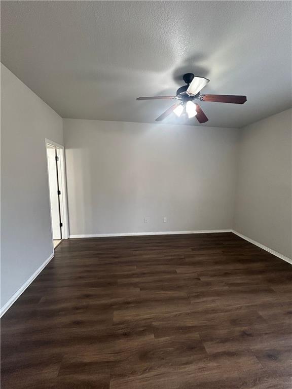 Building Photo - 2670 N Valencia Ave