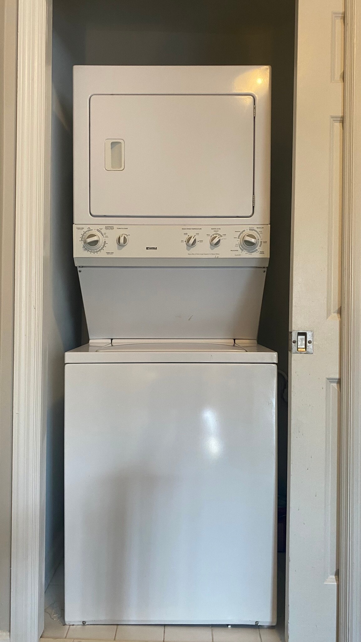 Washer & Dryer - 22 Villa Ct SE