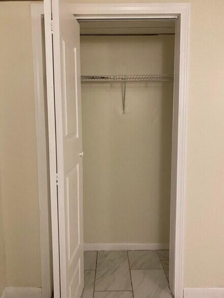 Closet - 2244 Nichols Ave