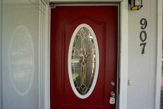 Building Photo - Spacious 3 bedroom/2 bath ranch- South Huntsville!