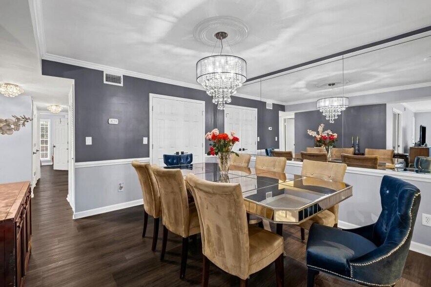 Building Photo - 6851 Roswell Rd NE