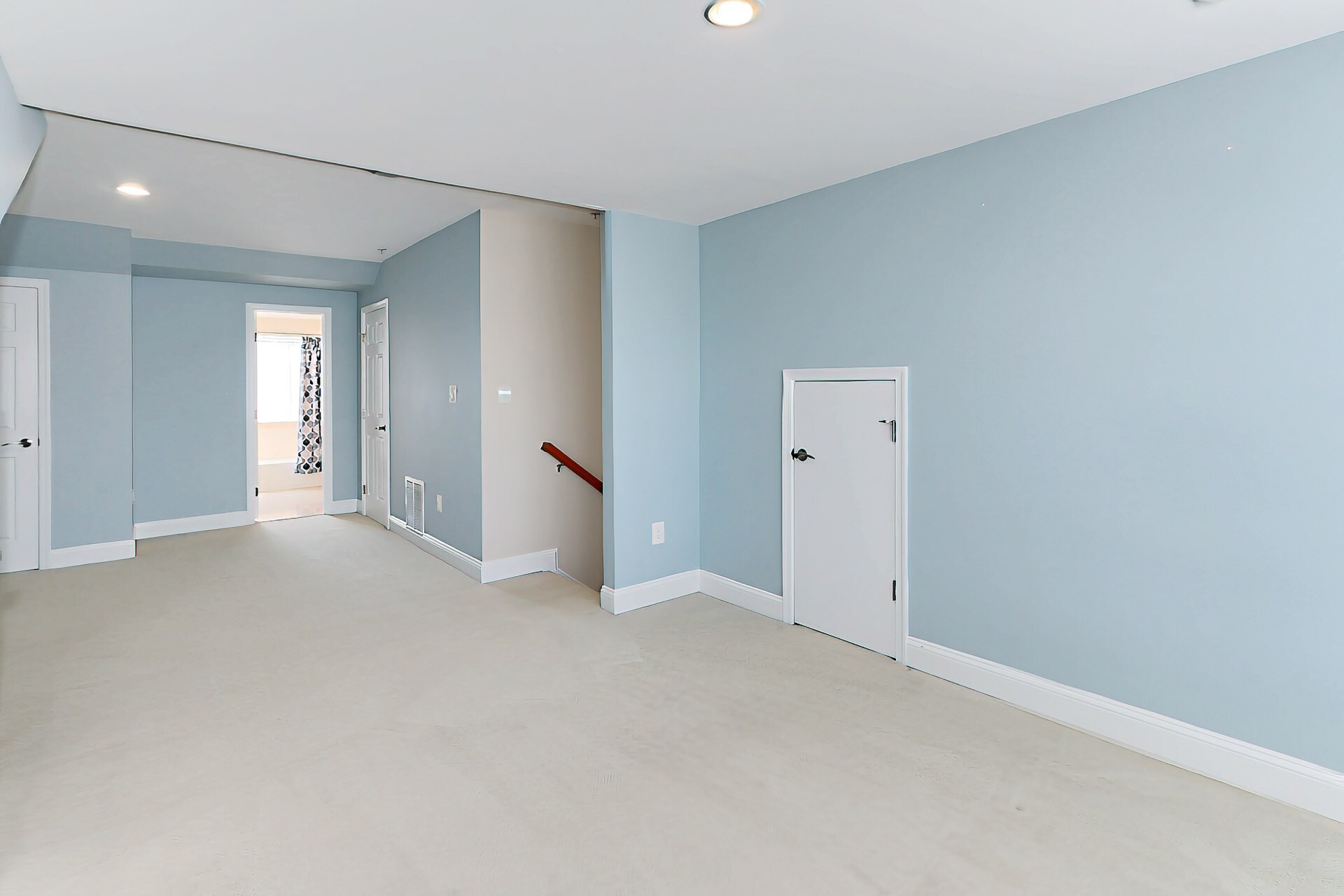 With Storage Eaves (4) - 2022 N Culpeper St