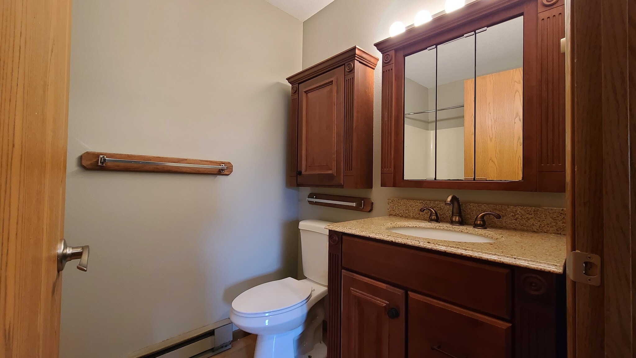 Building Photo - 353 Nicole Ln