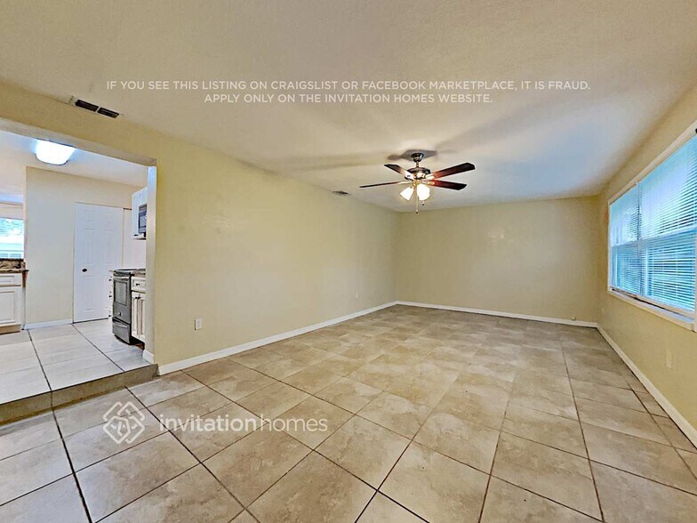 Building Photo - 300 Kilmer Ave