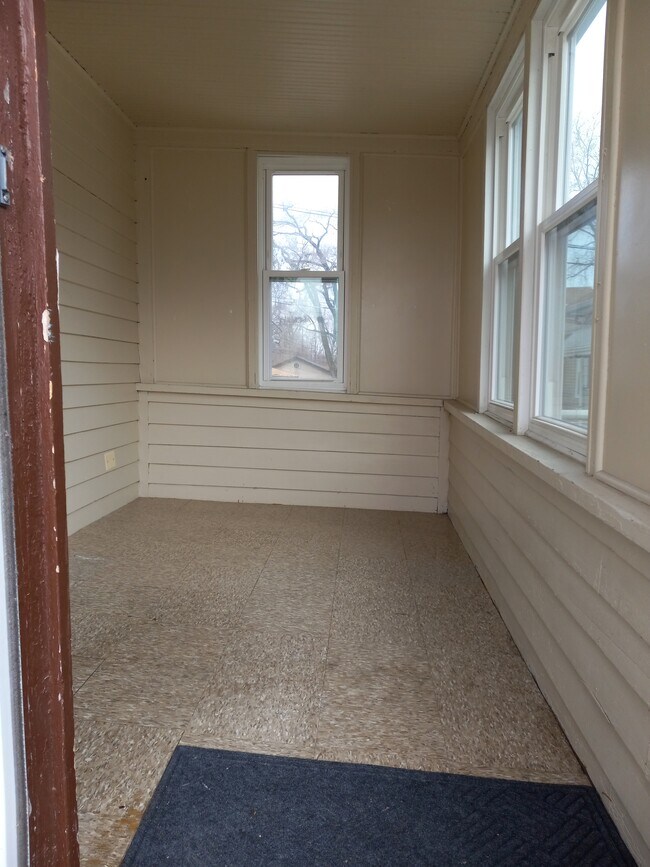 Front Porch - 10212 S Wentworth Ave