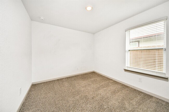Building Photo - 12918 Wempe Wy