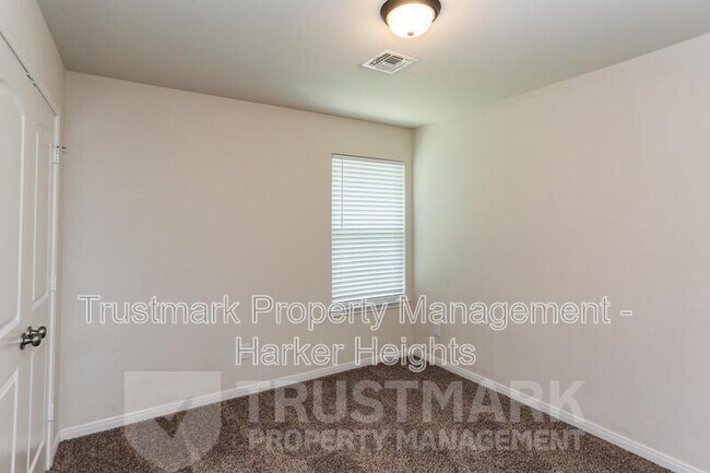 Building Photo - 3050 Dade Loop