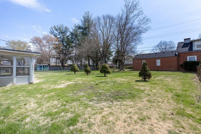 Building Photo - 8508 Westport Rd
