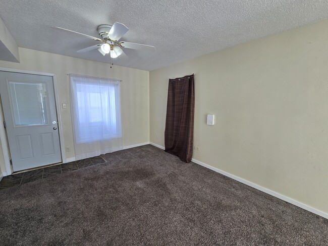 Building Photo - 330 Cottage St