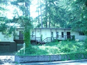 Building Photo - 660kin