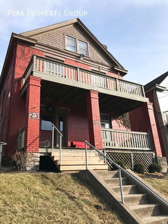 Building Photo - 2354 Stratford Ave