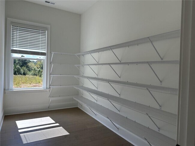 Building Photo - 705 Caney Frk Rd