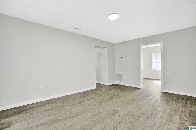 Building Photo - 5201 Mulga Ave