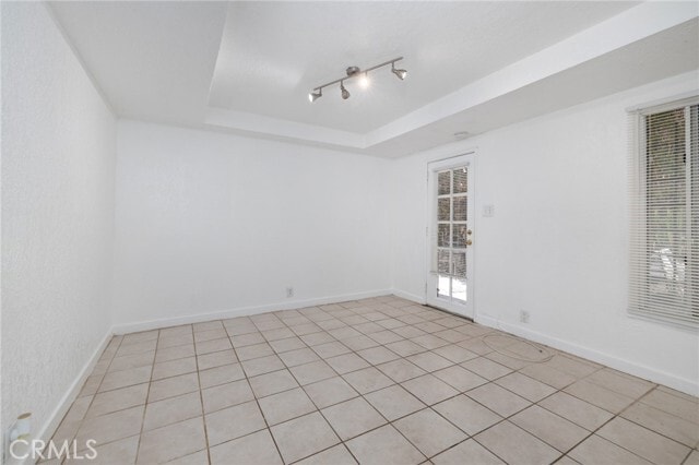 Building Photo - 1285 S Dunsmuir Ave