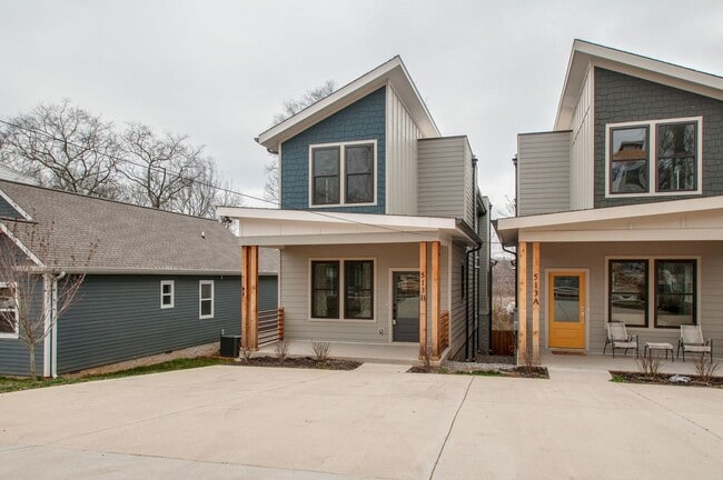 Building Photo - Amazing Location - 3 Bed, 2.5 Bath w/ Vaulted Ceilings and Covered Deck