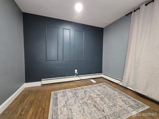 Building Photo - 83 John St