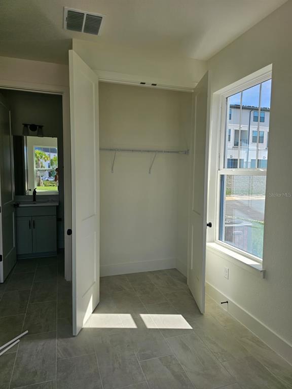 Building Photo - 15147 Groveside Rd