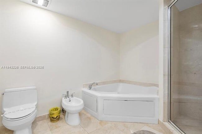 Building Photo - 17555 Atlantic Blvd