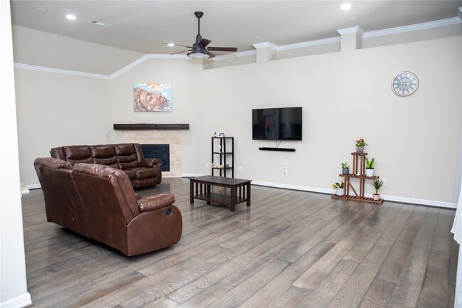 Building Photo - 5519 Caper Shores Ln