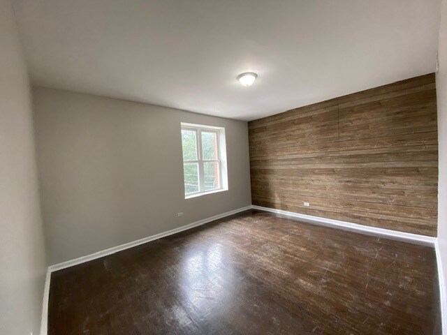Building Photo - 1609 N Lawndale Ave