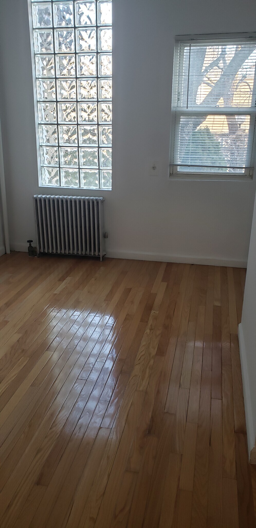 Building Photo - 2121 43rd St