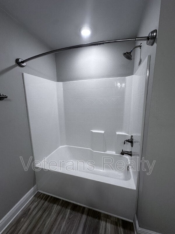 Building Photo - 14073 Fox Hill Dr