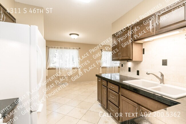 Building Photo - 4311 S 46th St