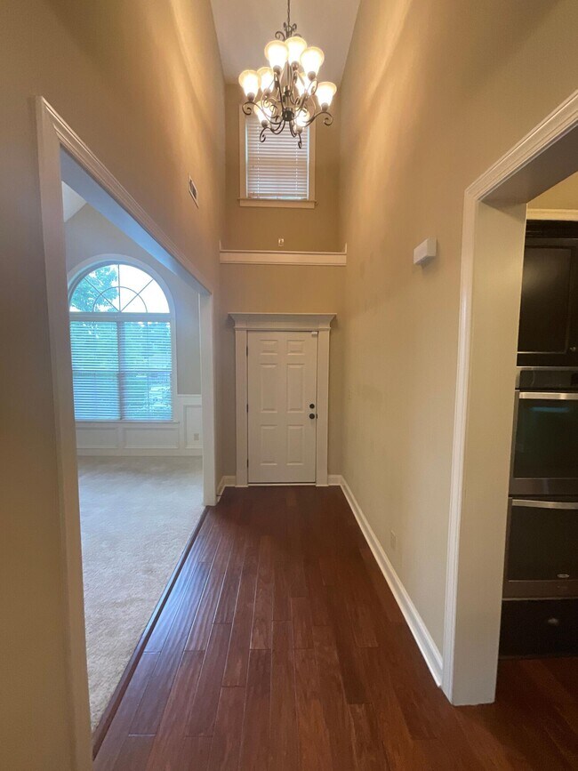 Building Photo - 5506 Darwood Dr