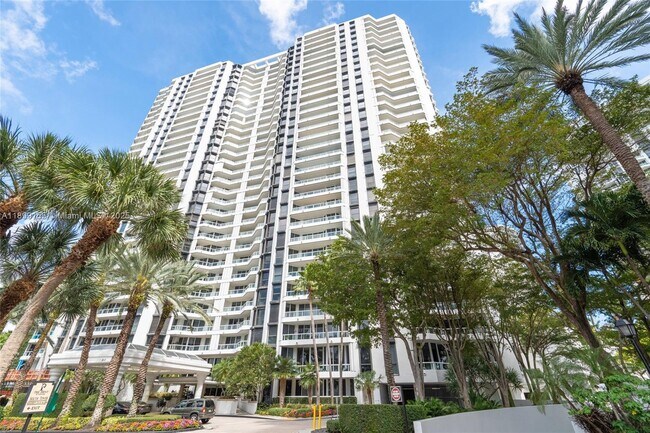 Building Photo - 21205 Yacht Club Dr