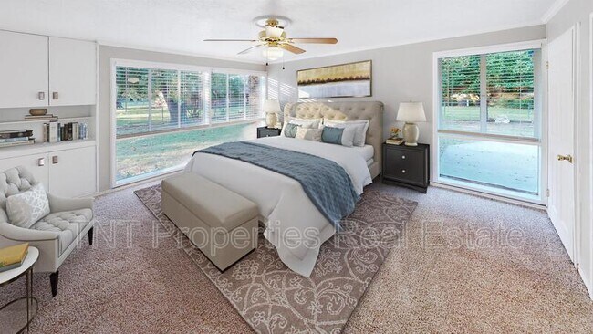 Building Photo - 1102 S Magnolia St