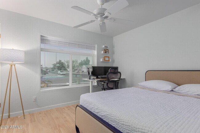 Building Photo - 4039 E Morrow Dr