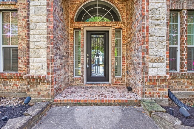 Building Photo - 3427 Lakeridge Canyon Dr