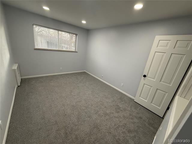 Building Photo - 2203 S Holly St