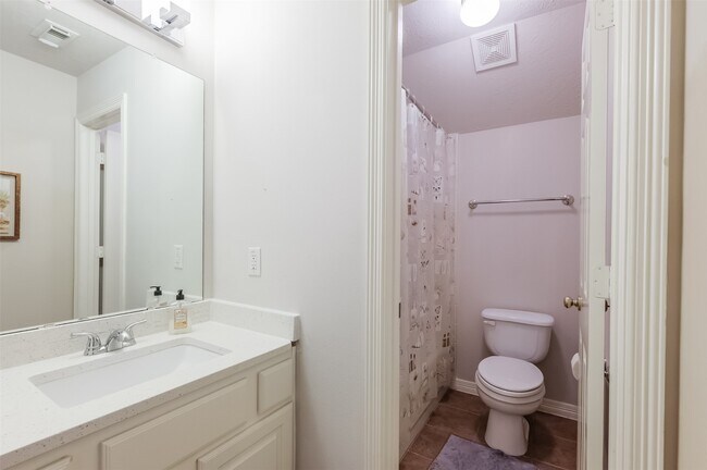 Building Photo - 7515 Shady Villa Walk