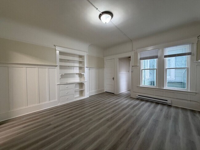 Building Photo - 569-571-571 Minna St