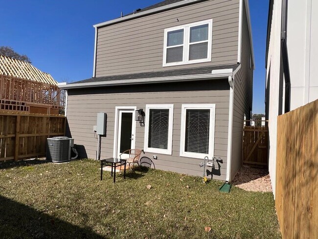 Building Photo - 414 Stonework Sage Ln