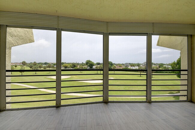 Building Photo - 23305 Barwood Ln N