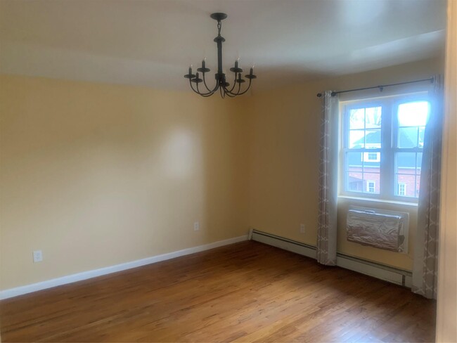 Building Photo - 4147 Wilder Ave