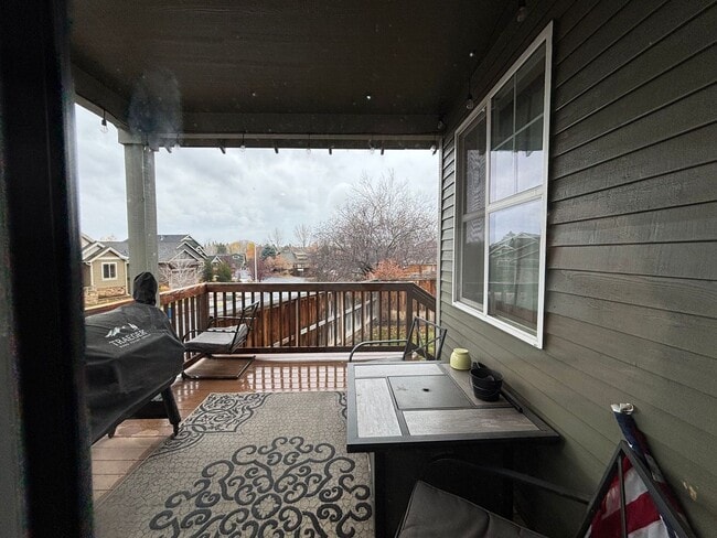 Building Photo - Beautiful and Spacious 4 Bed/2.5 Bath Home...