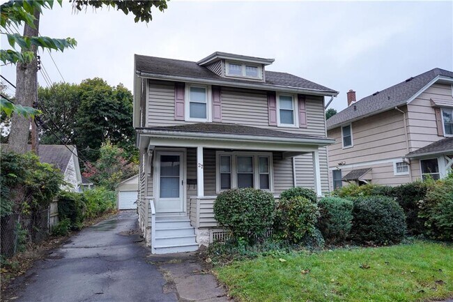Primary Photo - 27 Winston Pl