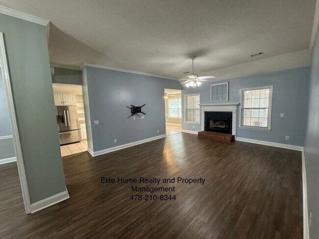 Building Photo - 111 Weatherstone Pl
